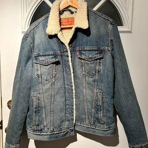 Levi's Cozy Sherpa Lined Jacket